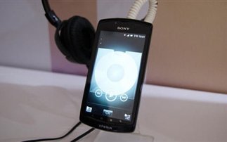 Το Sony Xperia Neo L MT25i με Android 4.0